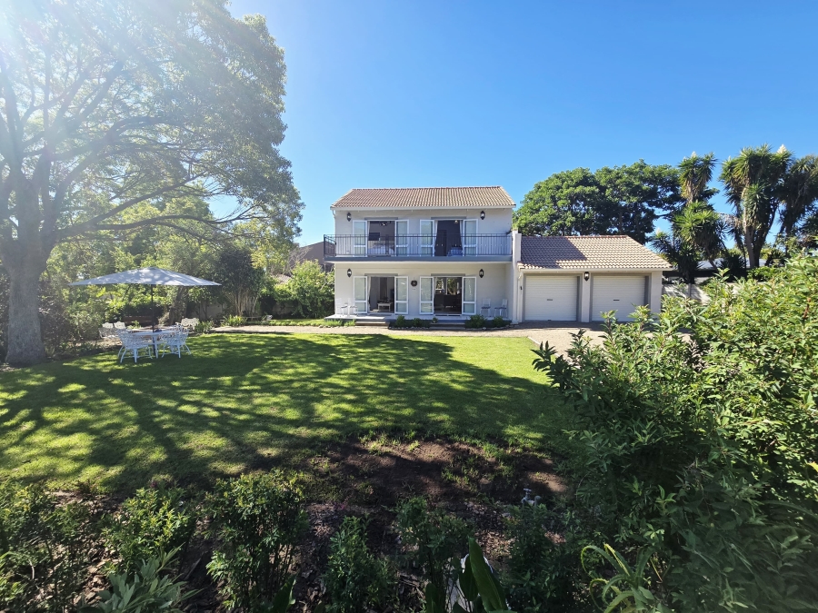 4 Bedroom Property for Sale in Fernridge Western Cape